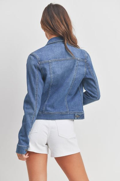 THE CLASSIC FIT DENIM JACKET