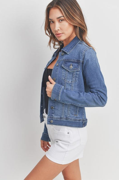 THE CLASSIC FIT DENIM JACKET