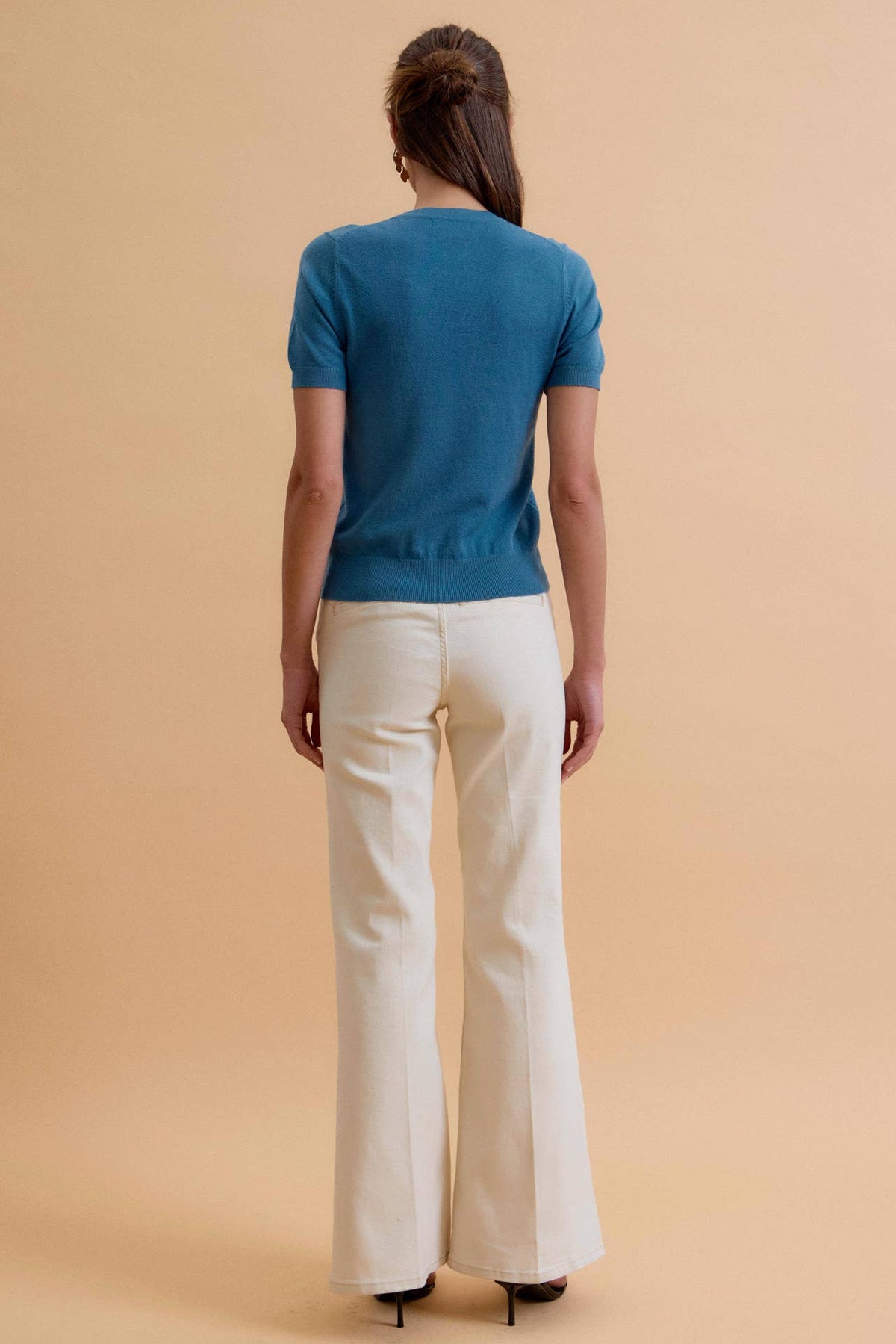 BASIC SHORT SLEEVE SWEATER TOP