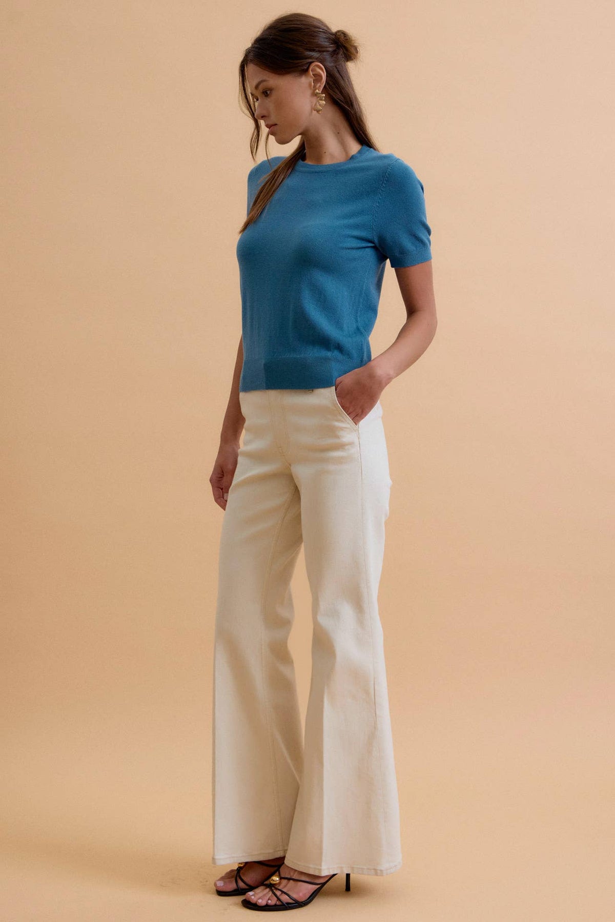 BASIC SHORT SLEEVE SWEATER TOP