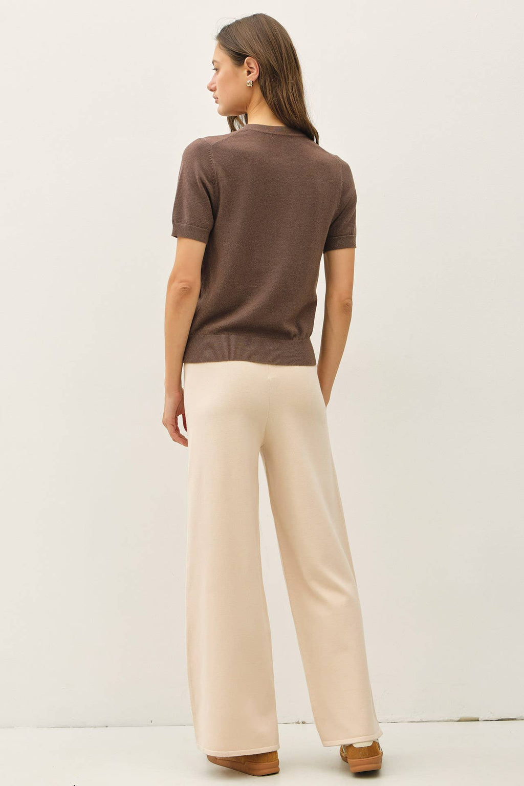 BASIC SHORT SLEEVE SWEATER TOP