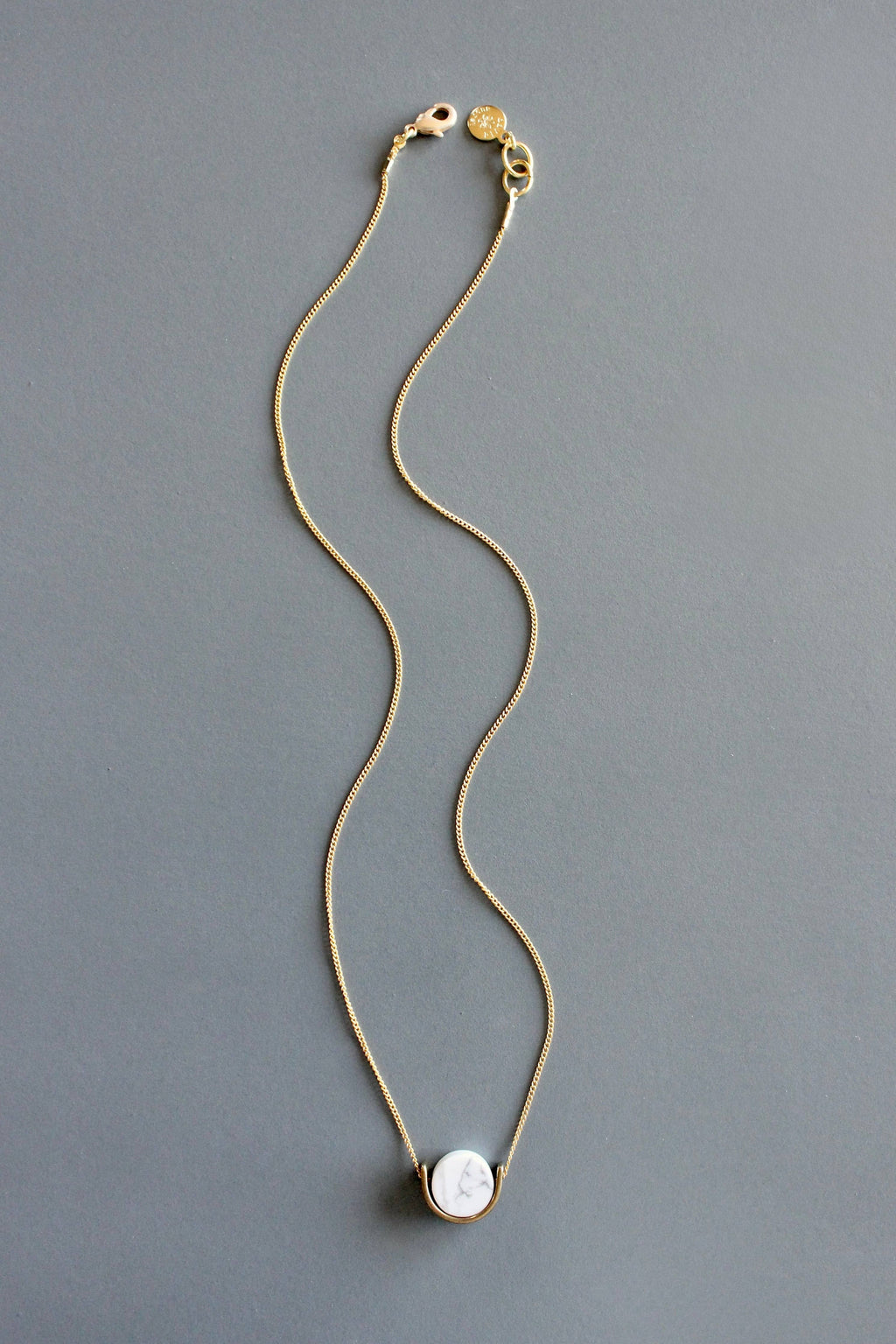 MLN116 Howlite mini geometric necklace