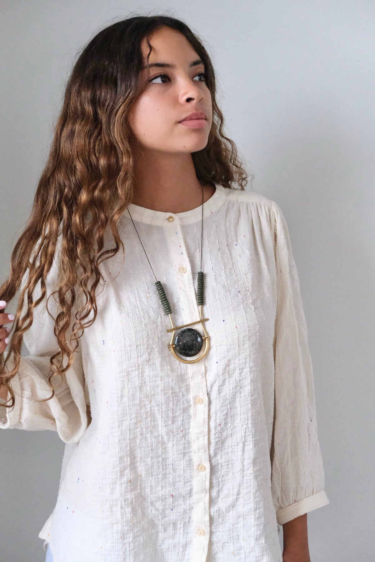 LEX223 Black and moss geometric pendant necklace