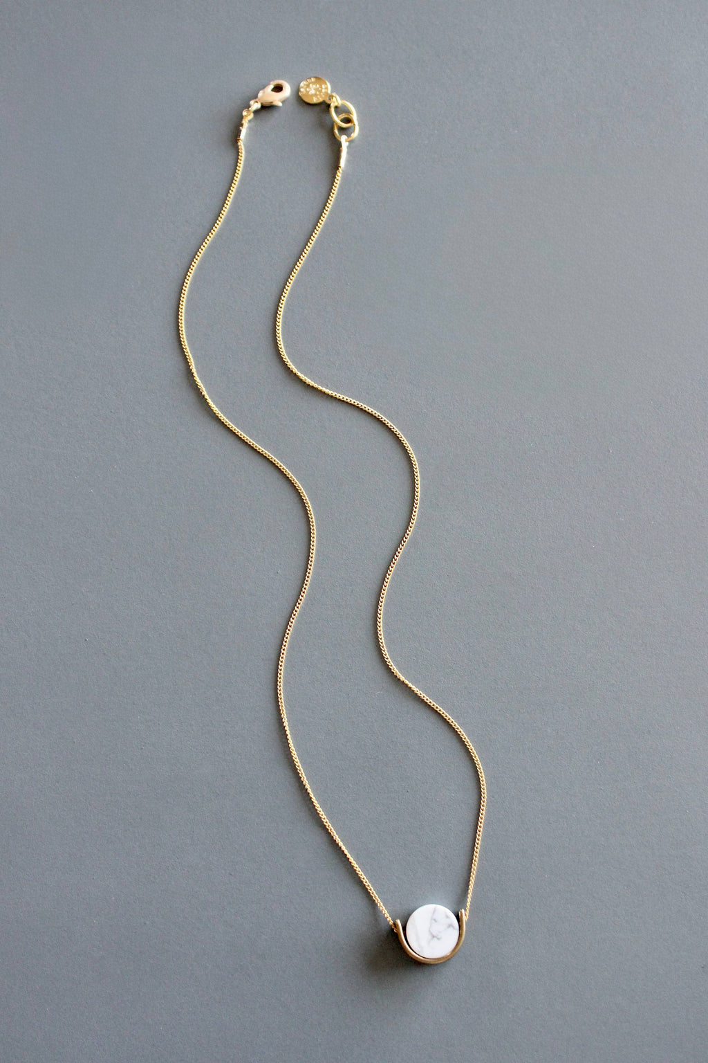 MLN116 Howlite mini geometric necklace