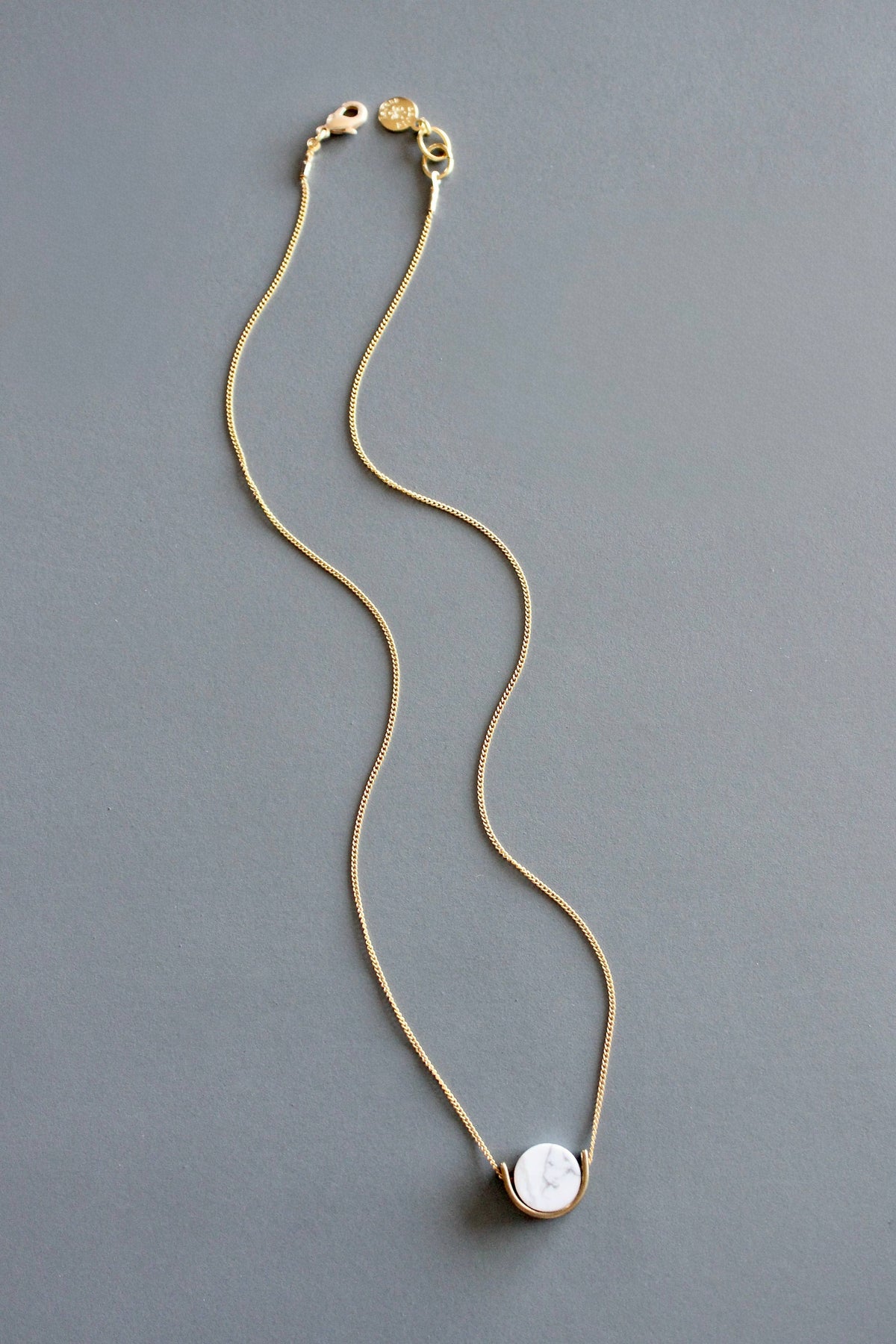 MLN116 Howlite mini geometric necklace