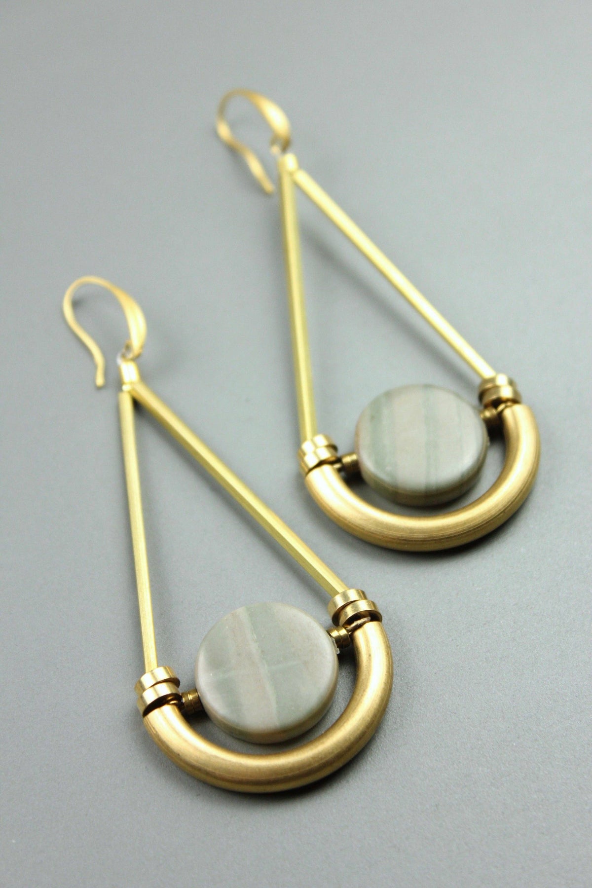 ATHE39 Geometric jasper and brass earrings