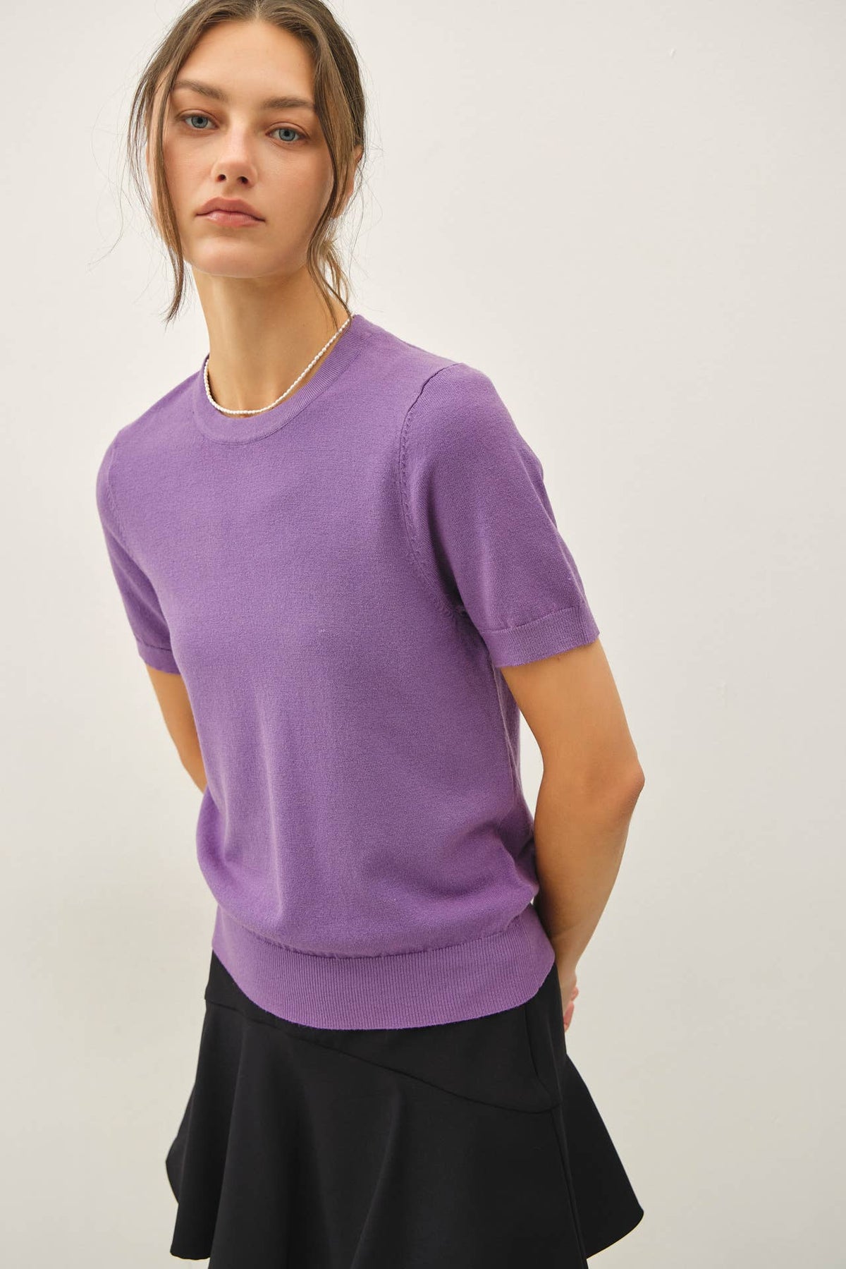 BASIC SHORT SLEEVE SWEATER TOP