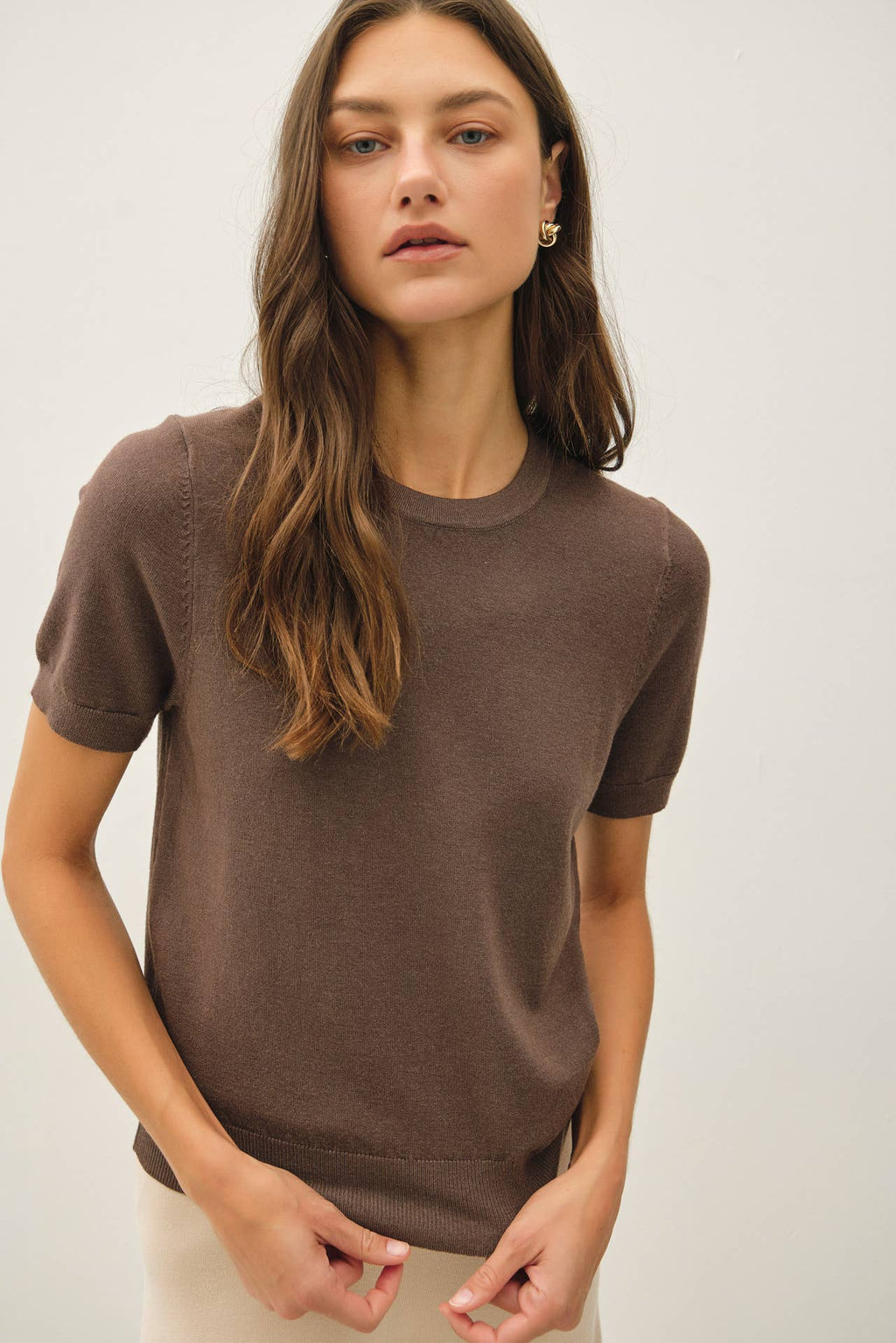 BASIC SHORT SLEEVE SWEATER TOP