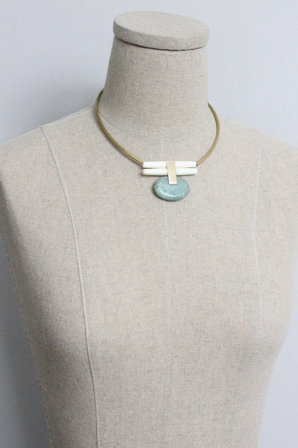 MLN114 Green jasper and brass Artdeco necklace