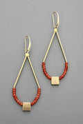 FERE90  Faceted carnelian earrings