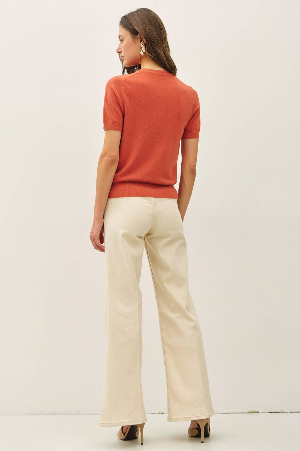 BASIC SHORT SLEEVE SWEATER TOP