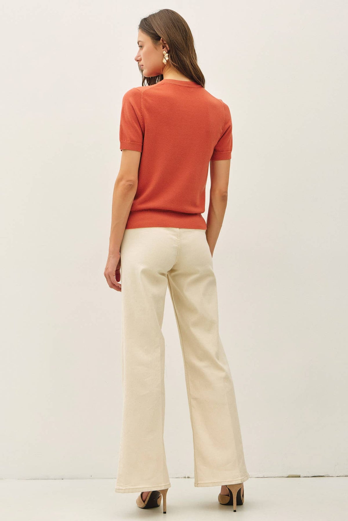 BASIC SHORT SLEEVE SWEATER TOP