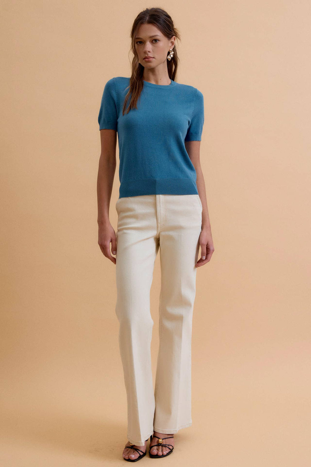 BASIC SHORT SLEEVE SWEATER TOP