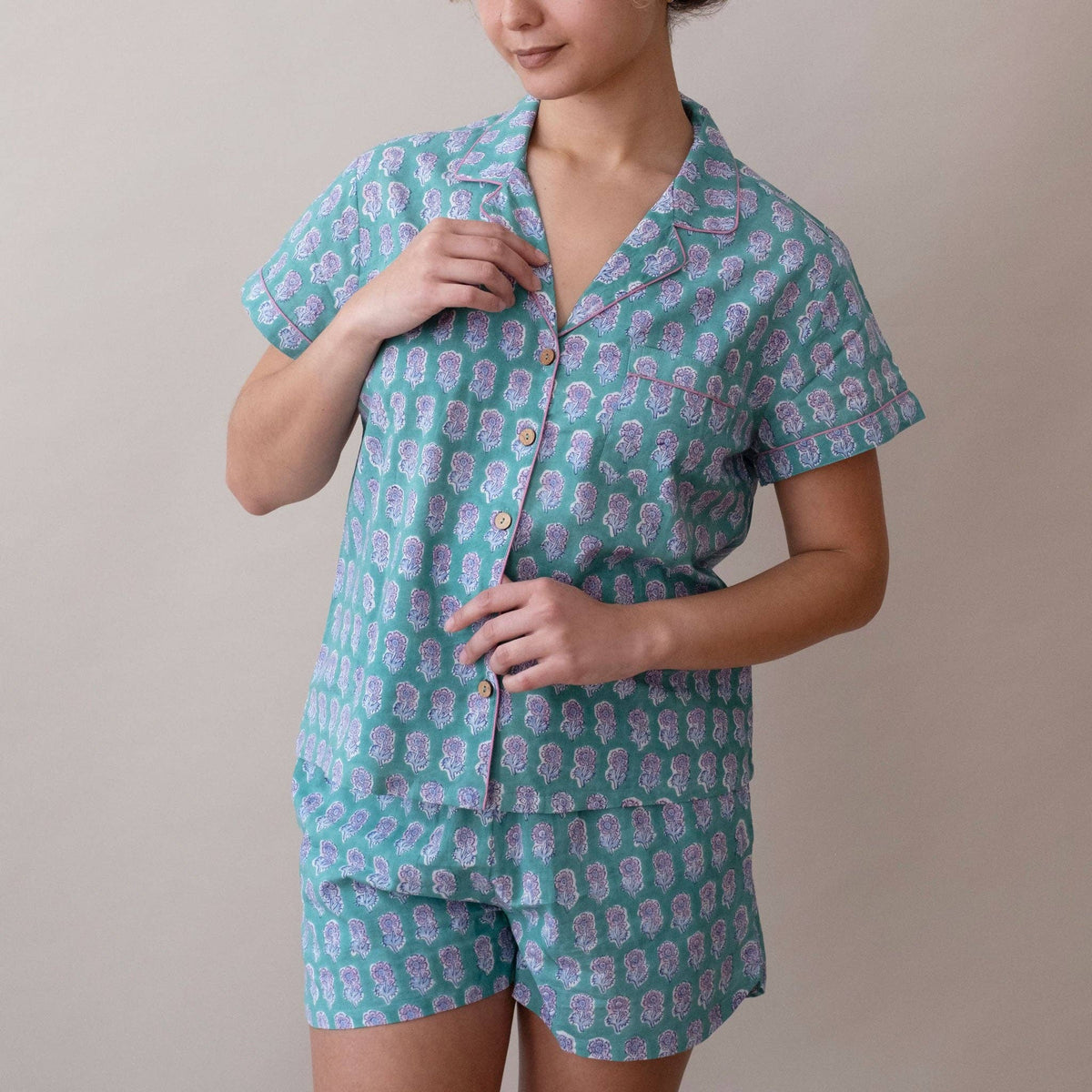 Short Sleeve/Shorts Pajama Set- Malin Clover